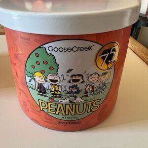 Goose Creek X Peanuts Apple Picking 3 Wick Candle 14.5 Oz